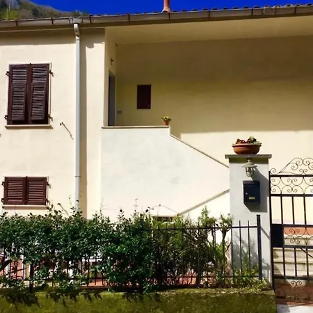 Appartamento Cristina Fezzano (Liguria)
